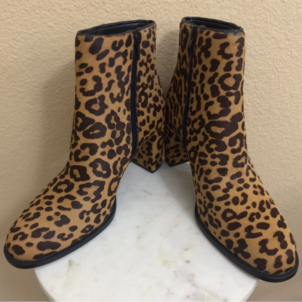 NEW Women STEVE MADDEN Jozie Leopard Print upper fur leather ankle bootie Sz 8.5